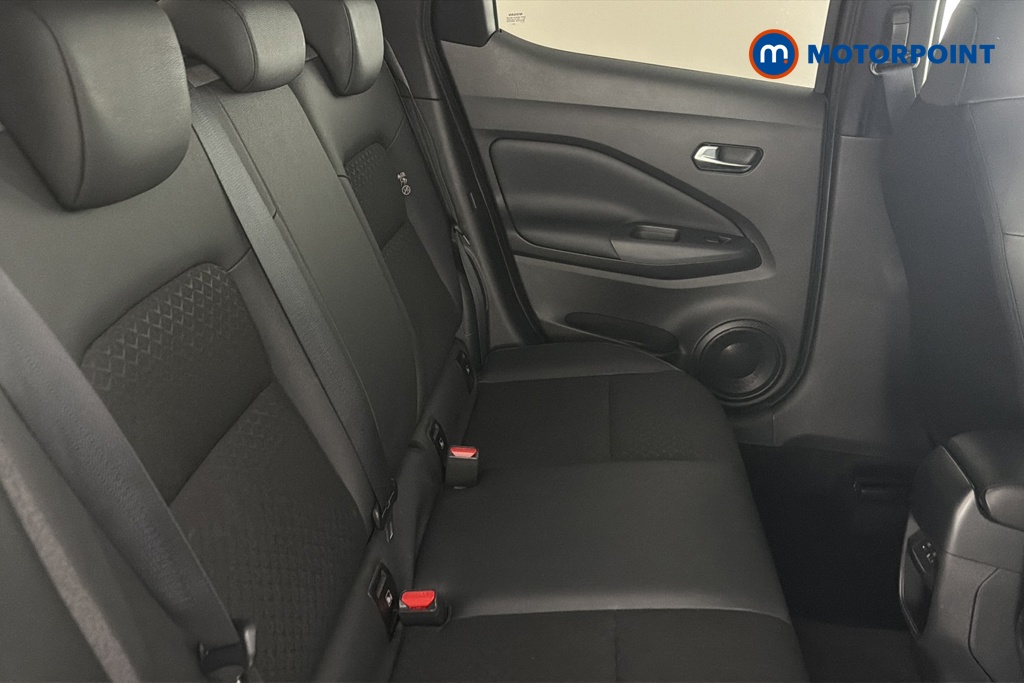 Nissan Juke N-Connecta Manual Petrol SUV - Stock Number (1635834) - 25th supplementary image