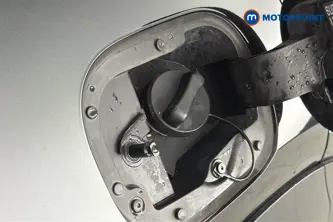 Nissan Juke N-Connecta Manual Petrol SUV - Stock Number (1635834) - 41st supplementary image