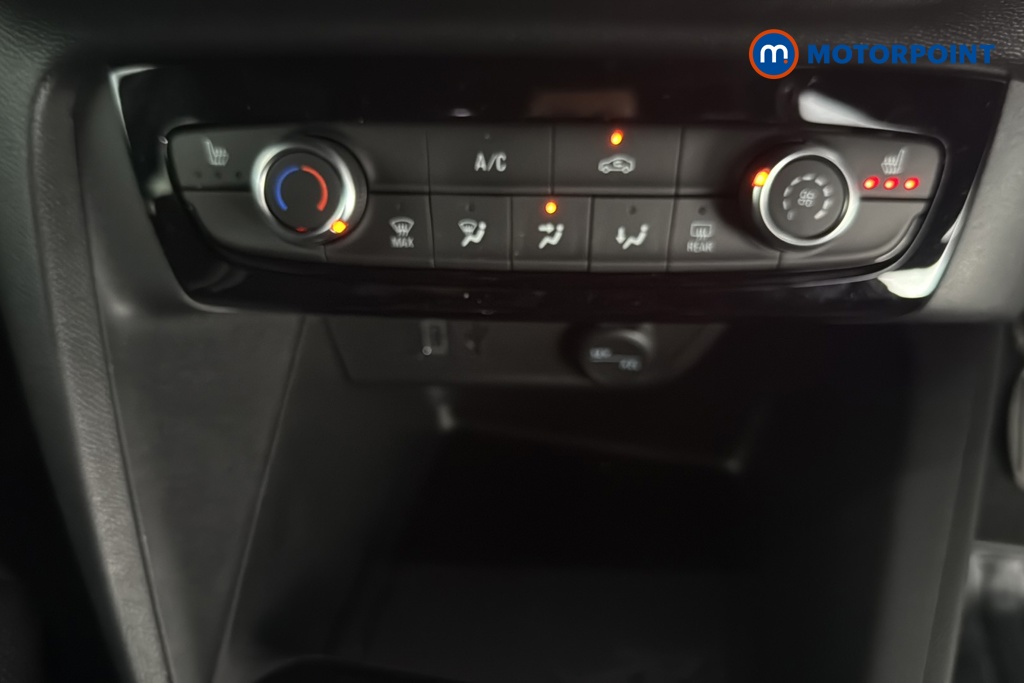 Vauxhall Corsa YES Manual Petrol Hatchback - Stock Number (1639892) - 14th supplementary image