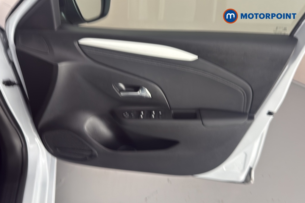 Vauxhall Corsa YES Manual Petrol Hatchback - Stock Number (1639892) - 18th supplementary image