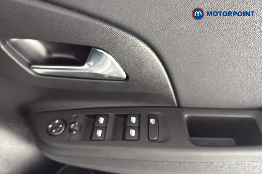 Vauxhall Corsa YES Manual Petrol Hatchback - Stock Number (1639892) - 21st supplementary image