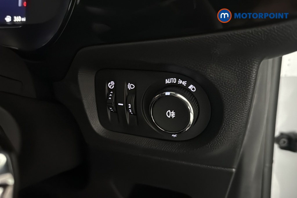 Vauxhall Corsa YES Manual Petrol Hatchback - Stock Number (1639894) - 7th supplementary image