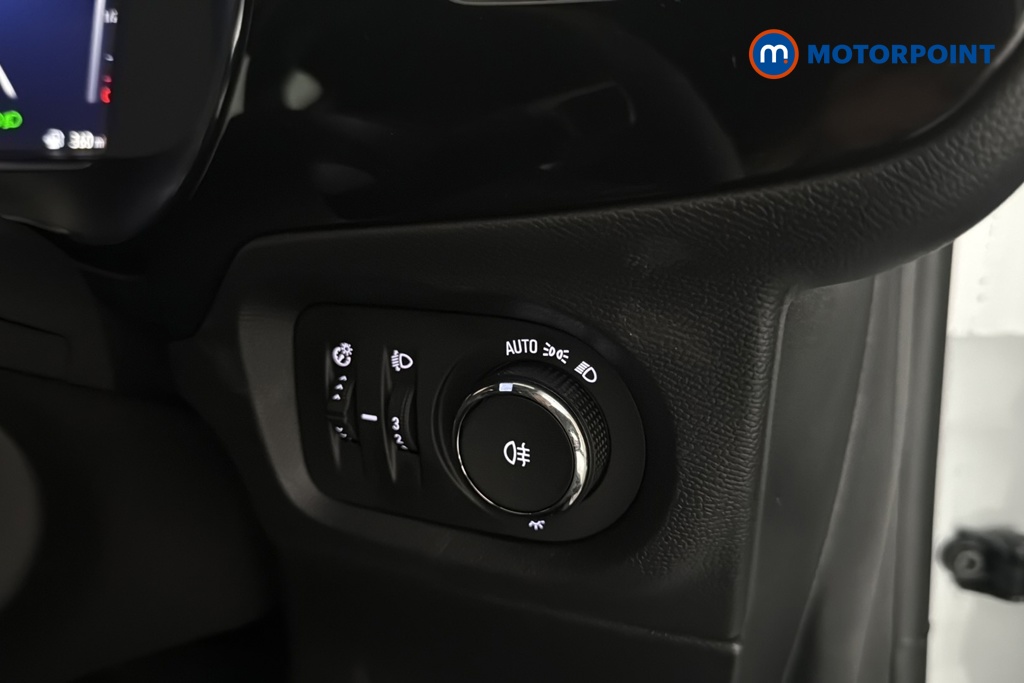 Vauxhall Corsa YES Manual Petrol Hatchback - Stock Number (1639894) - 11th supplementary image