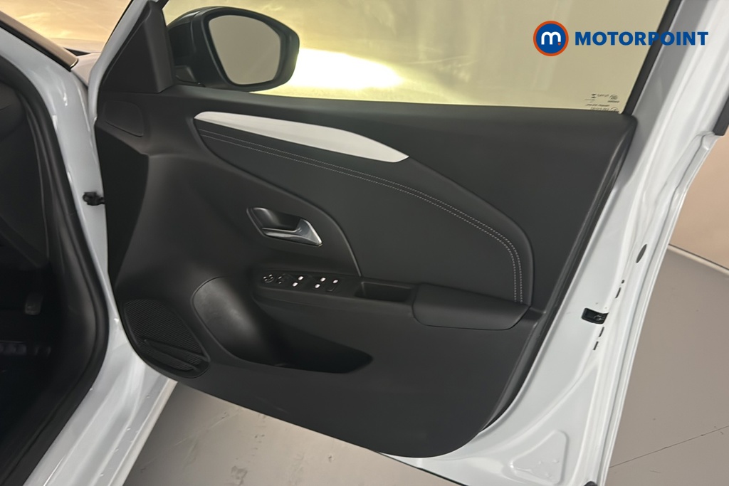 Vauxhall Corsa YES Manual Petrol Hatchback - Stock Number (1639894) - 18th supplementary image