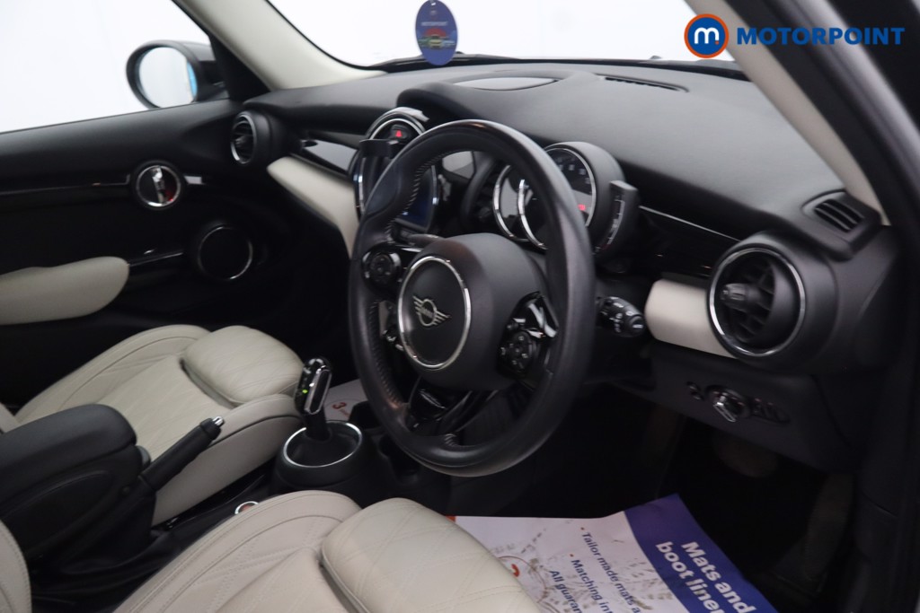 Mini Hatchback Cooper Exclusive Automatic Petrol Hatchback - Stock Number (1673115) - 11th supplementary image