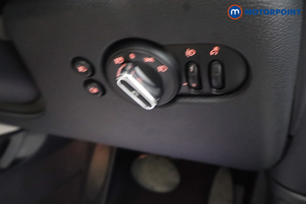 Mini Hatchback Cooper Exclusive Automatic Petrol Hatchback - Stock Number (1673115) - 15th supplementary image