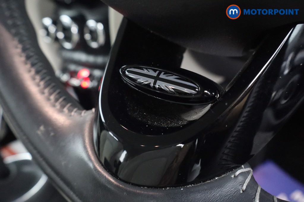 Mini Hatchback Cooper Exclusive Automatic Petrol Hatchback - Stock Number (1673115) - 16th supplementary image
