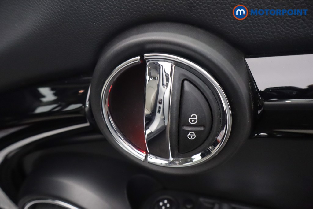 Mini Hatchback Cooper Exclusive Automatic Petrol Hatchback - Stock Number (1673115) - 18th supplementary image