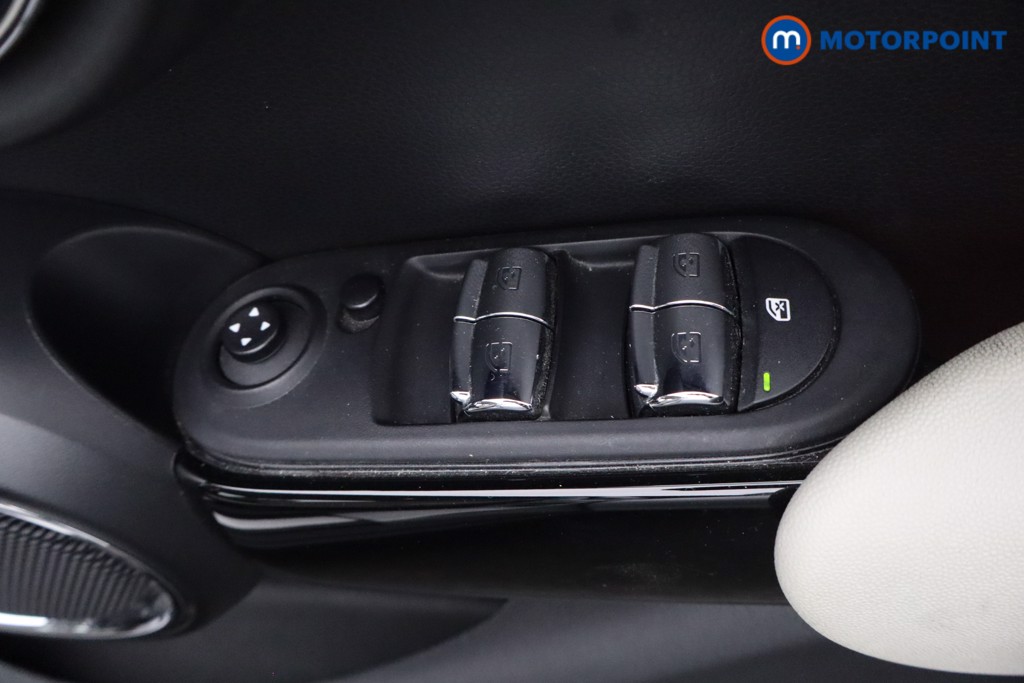 Mini Hatchback Cooper Exclusive Automatic Petrol Hatchback - Stock Number (1673115) - 19th supplementary image
