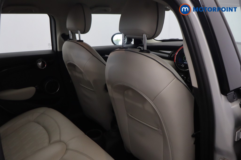 Mini Hatchback Cooper Exclusive Automatic Petrol Hatchback - Stock Number (1673115) - 20th supplementary image