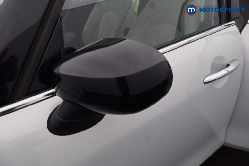 Mini Hatchback Cooper Exclusive Automatic Petrol Hatchback - Stock Number (1673115) - 37th supplementary image