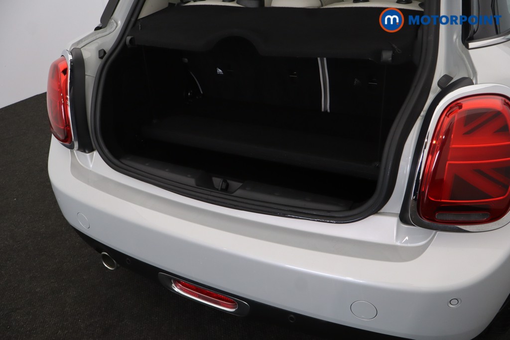 Mini Hatchback Cooper Exclusive Automatic Petrol Hatchback - Stock Number (1673115) - 46th supplementary image