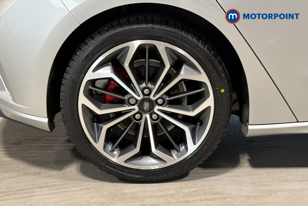 Ford Focus St-Line X Manual Petrol Hatchback - Stock Number (1674348) - 46th supplementary image
