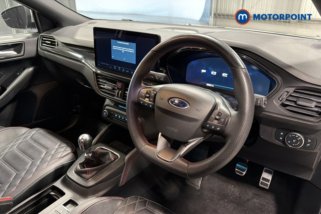Ford Focus St-Line X Manual Petrol Hatchback - Stock Number (1674348) - 1st supplementary image