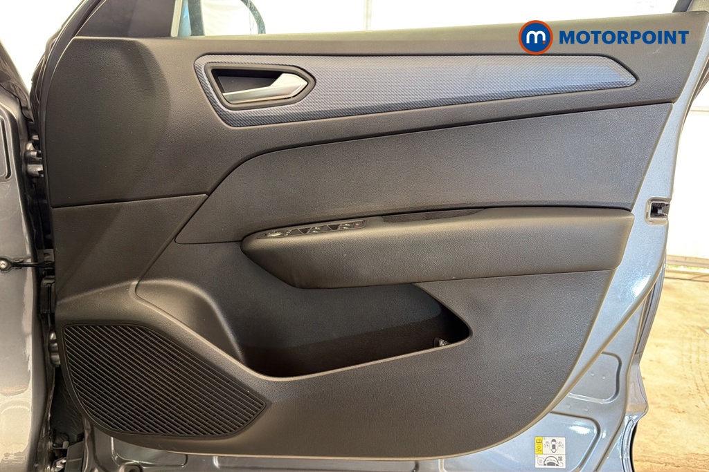 Renault Arkana Iconic Automatic Petrol-Electric Hybrid SUV - Stock Number (1674390) - 18th supplementary image