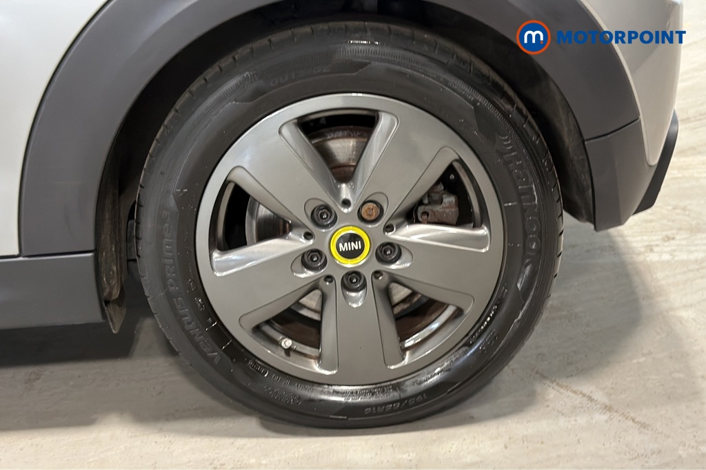 Mini Hatchback Cooper S Level 1 Automatic Electric Hatchback - Stock Number (1674577) - 45th supplementary image