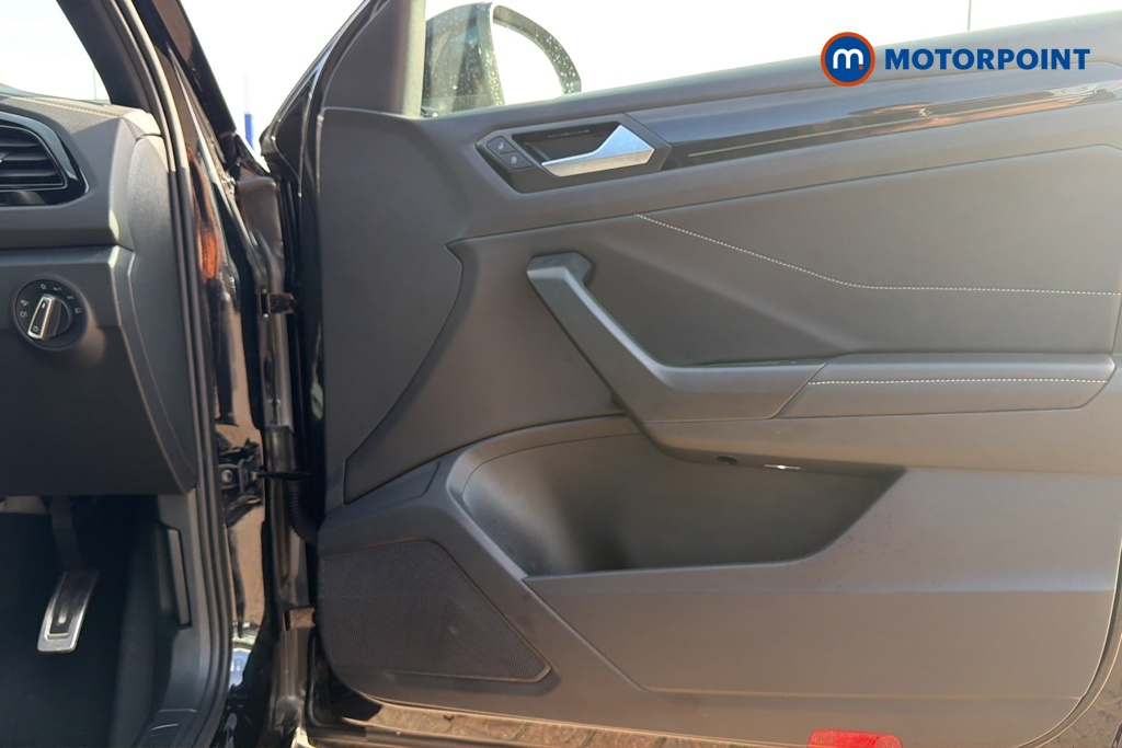 Volkswagen T-Roc Black Edition Automatic Petrol SUV - Stock Number (1675943) - 18th supplementary image