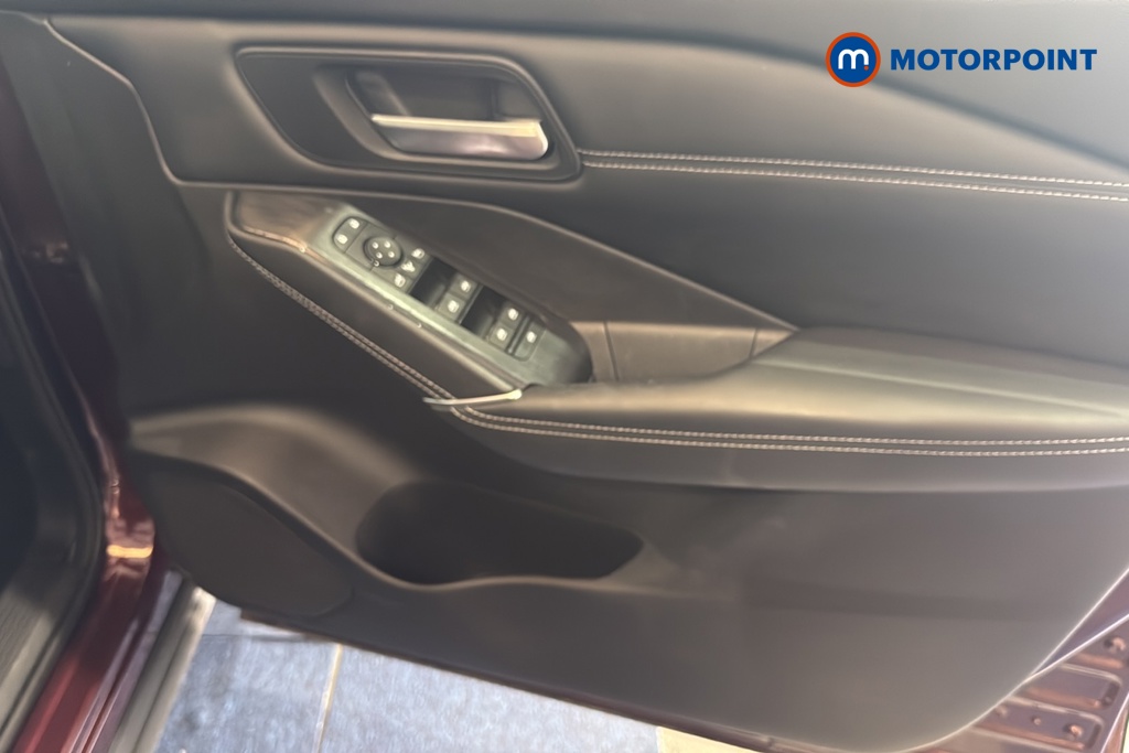 Nissan Qashqai N-Connecta Automatic Petrol SUV - Stock Number (1676260) - 18th supplementary image