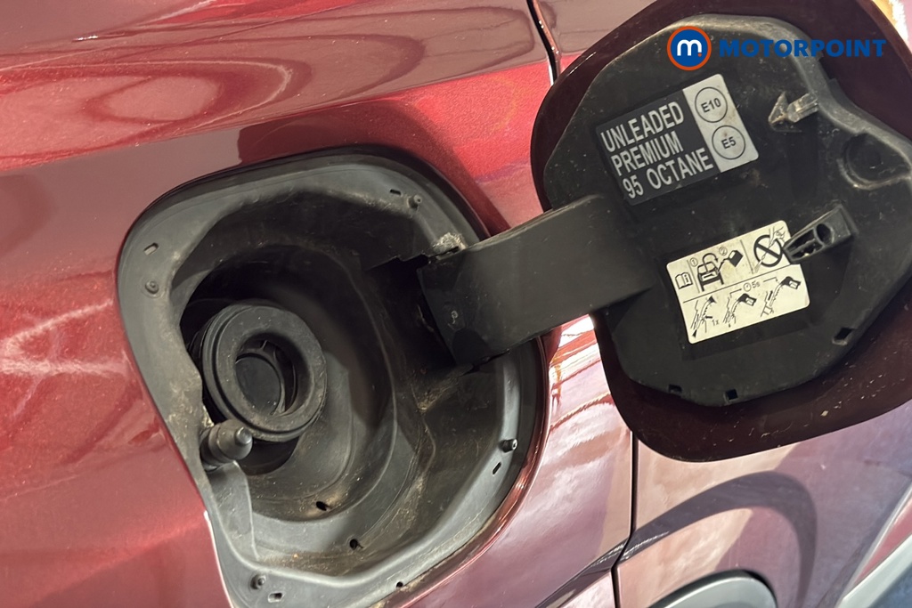 Nissan Qashqai N-Connecta Automatic Petrol SUV - Stock Number (1676260) - 41st supplementary image