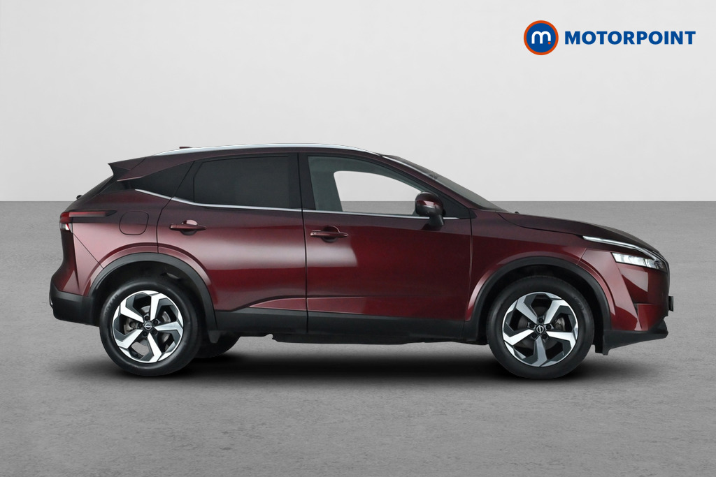 Nissan Qashqai N-Connecta Automatic Petrol SUV - Stock Number (1676260) - Passenger side