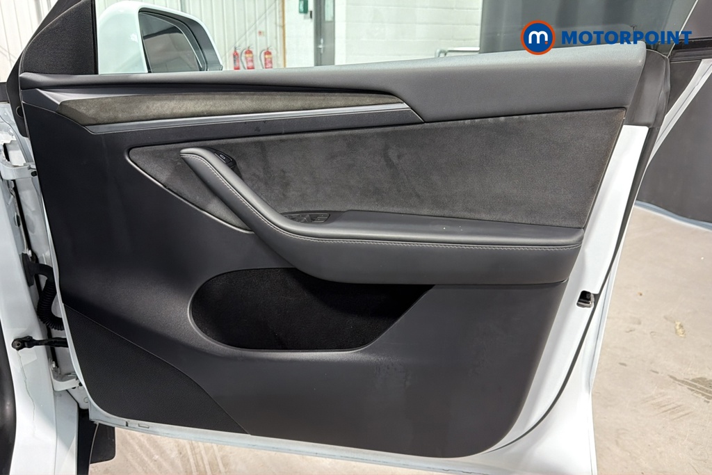 Tesla Model Y Rwd 5Dr Auto Automatic Electric SUV - Stock Number (1676337) - 18th supplementary image