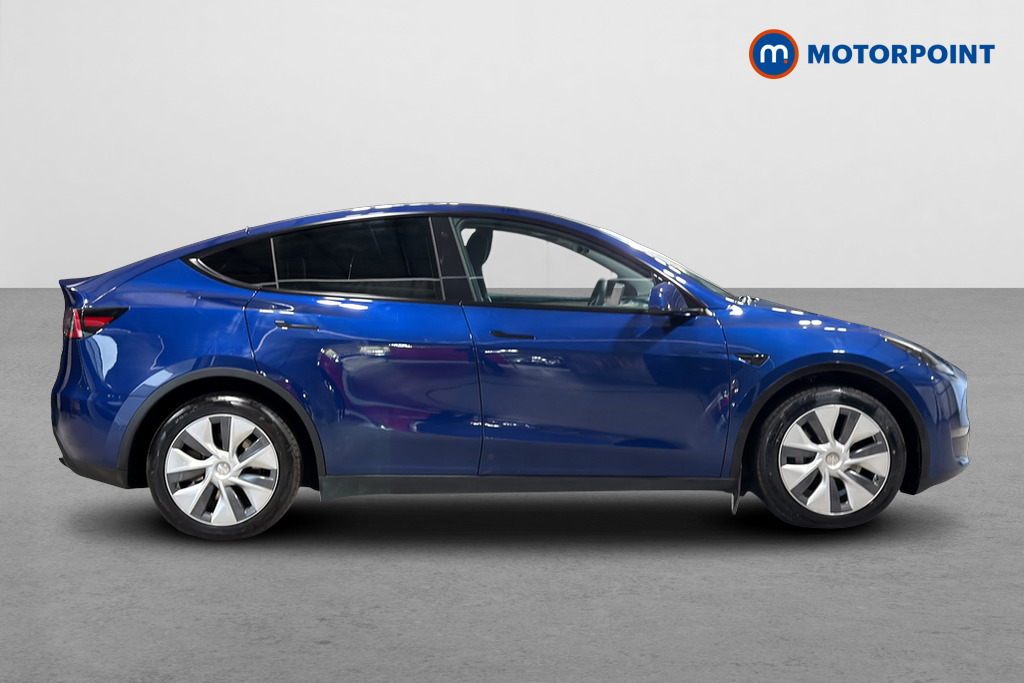 Tesla Model Y Long Range Automatic Electric SUV - Stock Number (1676370) - Passenger side