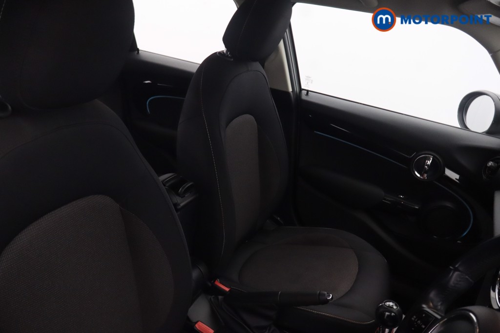 Mini Hatchback Cooper Classic Manual Petrol Hatchback - Stock Number (1677548) - 13th supplementary image