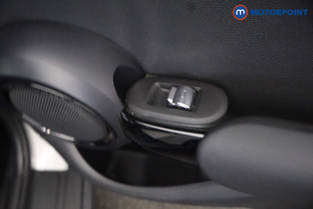 Mini Hatchback Cooper Classic Manual Petrol Hatchback - Stock Number (1677548) - 24th supplementary image