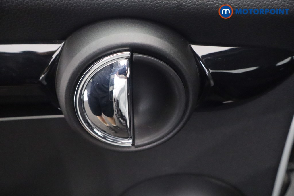 Mini Hatchback Cooper Classic Manual Petrol Hatchback - Stock Number (1677548) - 33rd supplementary image