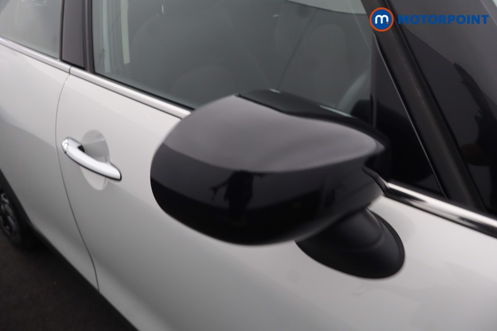 Mini Hatchback Cooper Classic Manual Petrol Hatchback - Stock Number (1677548) - 47th supplementary image