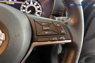 Nissan Juke N-Connecta Automatic Petrol SUV - Stock Number (1677785) - 3rd supplementary image