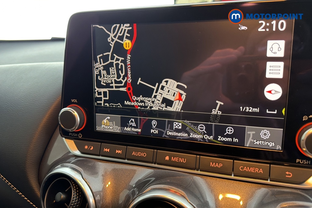 Nissan Juke N-Connecta Automatic Petrol SUV - Stock Number (1677785) - 9th supplementary image