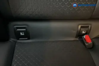 Nissan Juke N-Connecta Automatic Petrol SUV - Stock Number (1677785) - 27th supplementary image