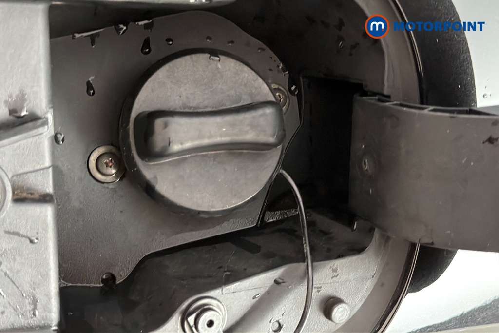 Nissan Juke N-Connecta Automatic Petrol SUV - Stock Number (1677785) - 41st supplementary image