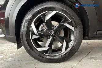Nissan Juke N-Connecta Automatic Petrol SUV - Stock Number (1677785) - 44th supplementary image