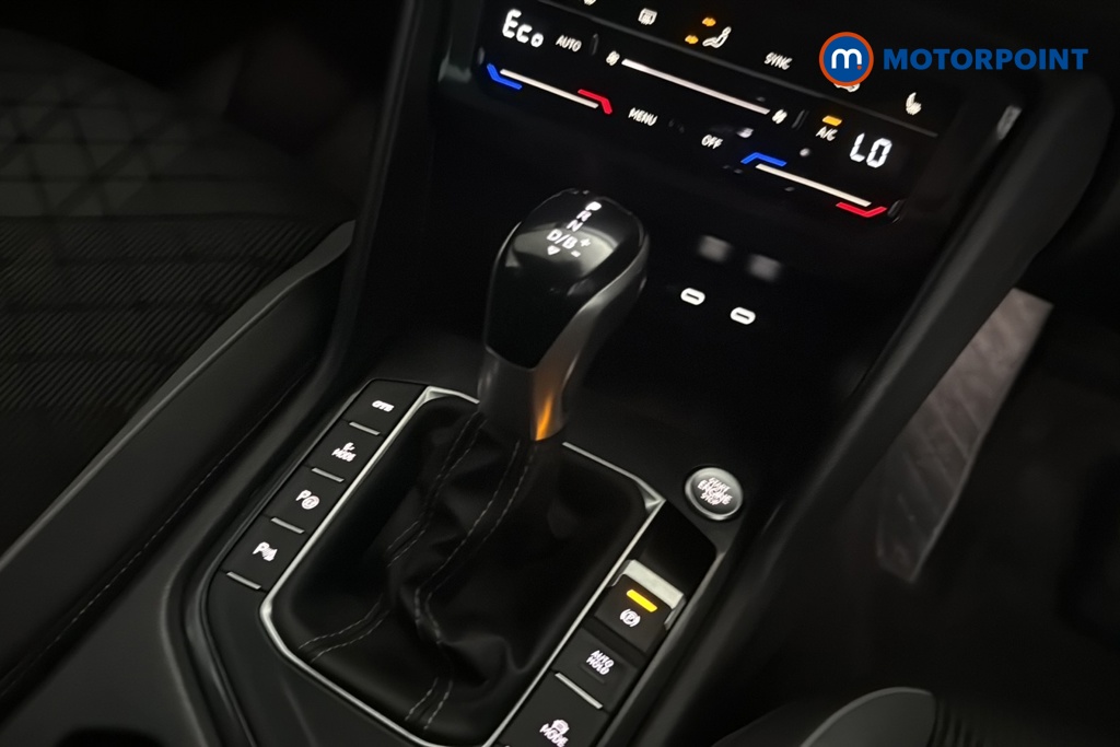 Volkswagen Tiguan R-Line Automatic Petrol Plug-In Hybrid SUV - Stock Number (1678033) - 15th supplementary image