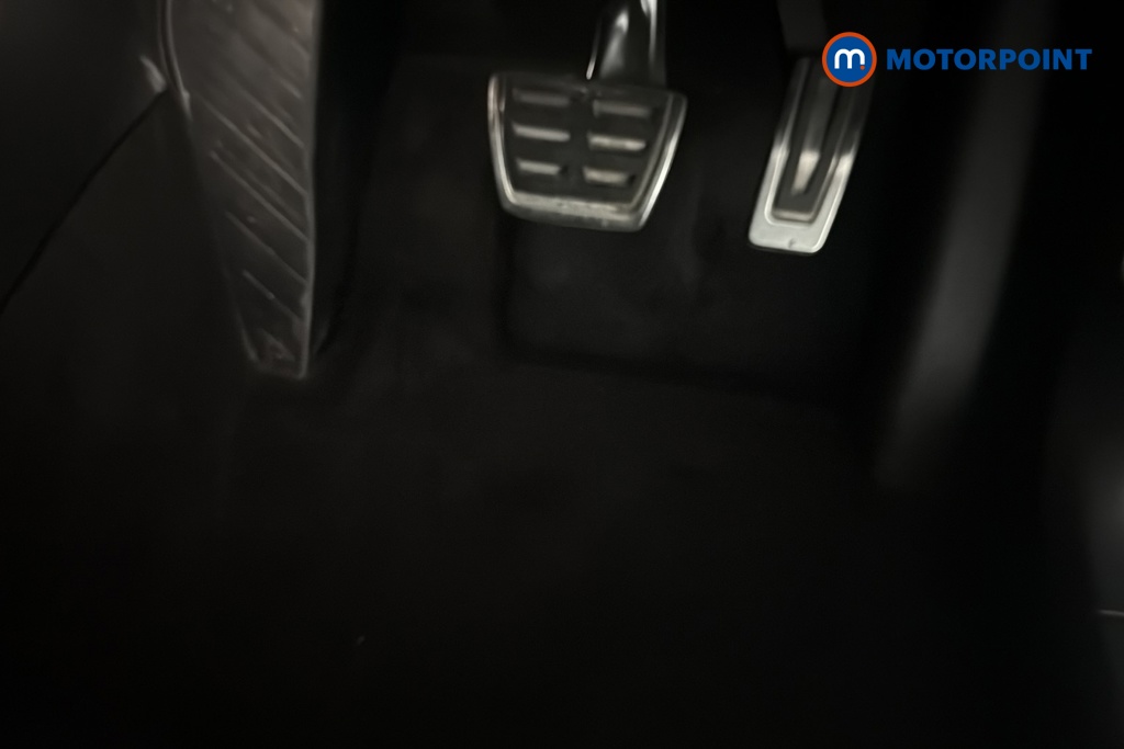 Volkswagen Tiguan R-Line Automatic Petrol Plug-In Hybrid SUV - Stock Number (1678033) - 24th supplementary image