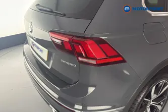Volkswagen Tiguan R-Line Automatic Petrol Plug-In Hybrid SUV - Stock Number (1678033) - 36th supplementary image