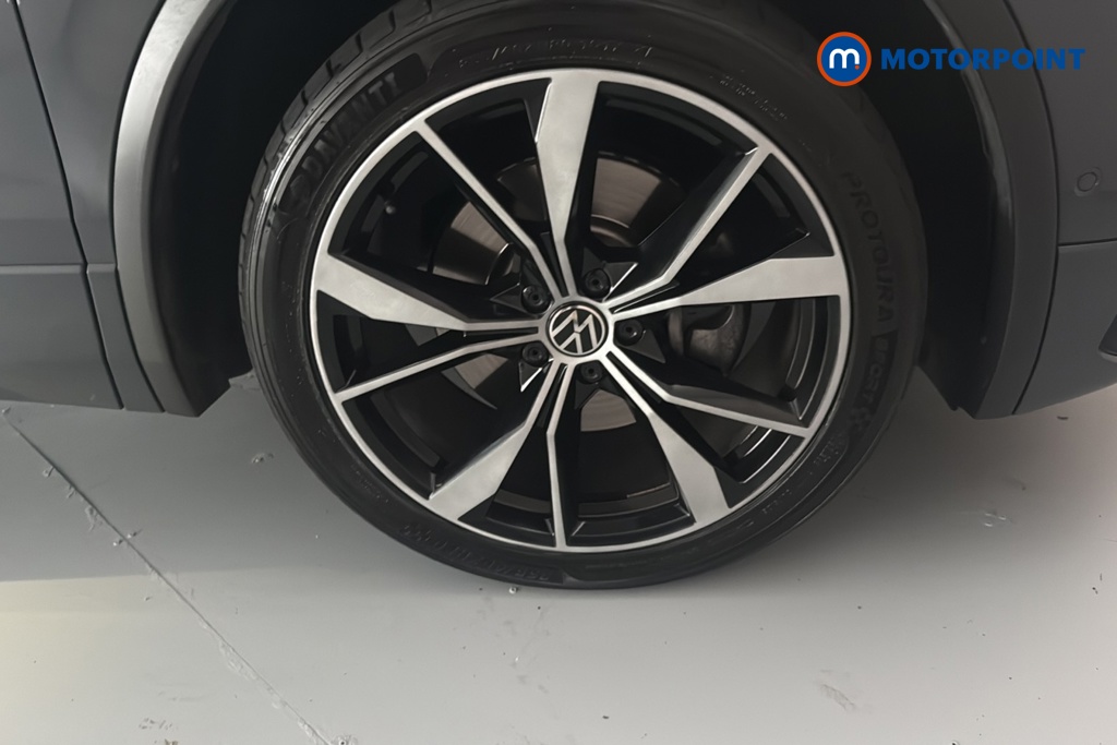 Volkswagen Tiguan R-Line Automatic Petrol Plug-In Hybrid SUV - Stock Number (1678033) - 47th supplementary image