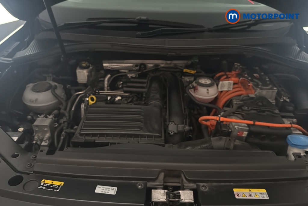 Volkswagen Tiguan R-Line Automatic Petrol Plug-In Hybrid SUV - Stock Number (1678033) - 48th supplementary image