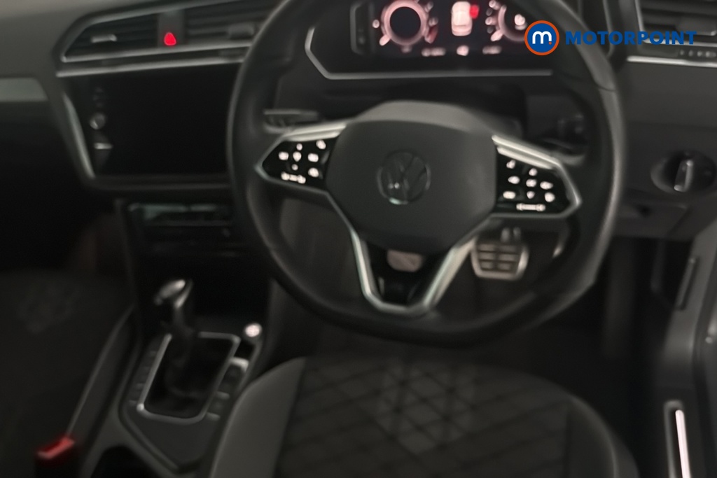 Volkswagen Tiguan R-Line Automatic Petrol Plug-In Hybrid SUV - Stock Number (1678033) - 1st supplementary image