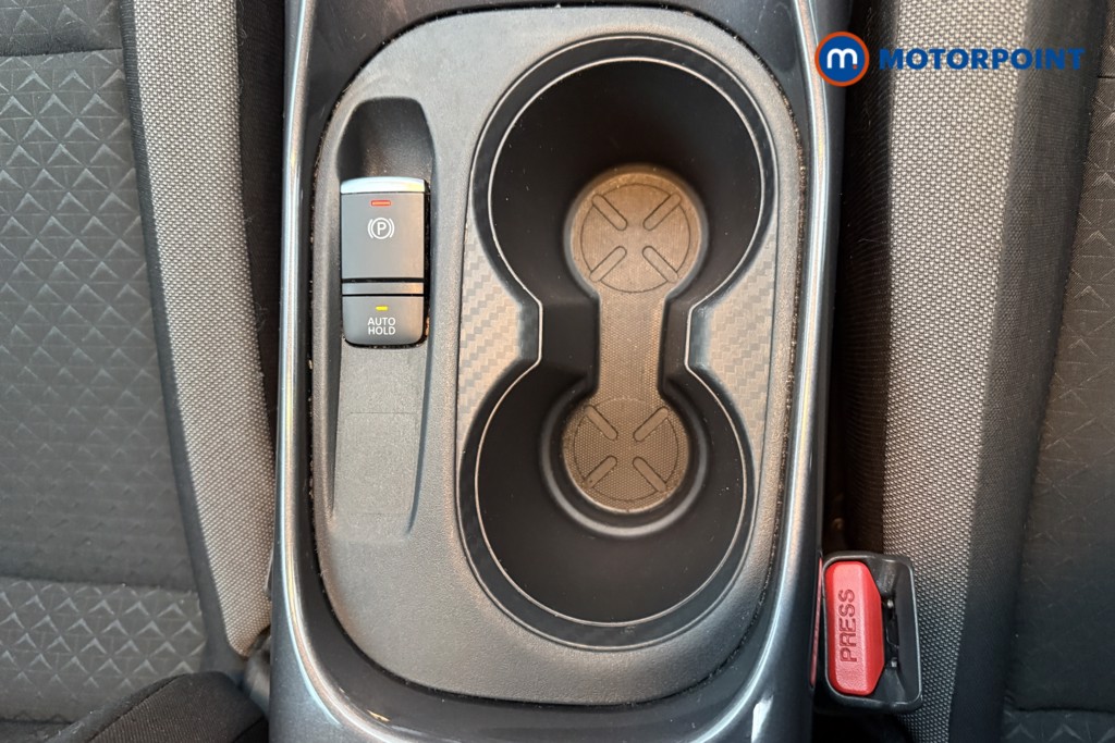 Nissan Juke N-Connecta Manual Petrol SUV - Stock Number (1678289) - 8th supplementary image