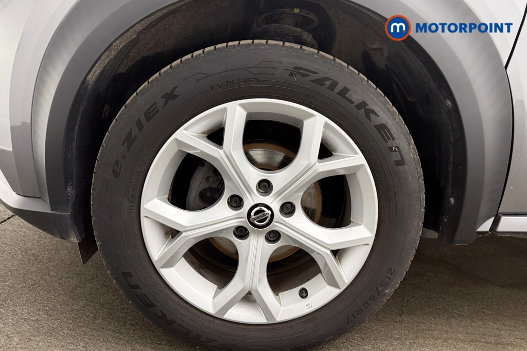 Nissan Juke N-Connecta Manual Petrol SUV - Stock Number (1678289) - 19th supplementary image