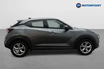 Nissan Juke N-Connecta Manual Petrol SUV - Stock Number (1678289) - Drivers side