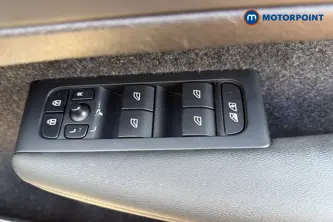 Volvo Xc40 Plus Automatic Petrol SUV - Stock Number (1678340) - 19th supplementary image