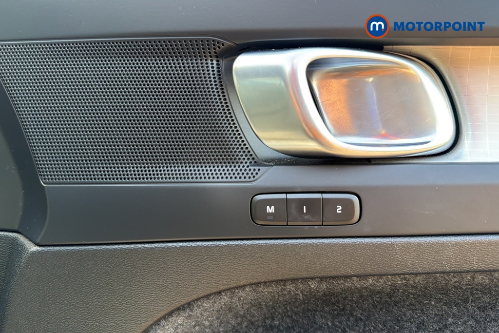 Volvo Xc40 Plus Automatic Petrol SUV - Stock Number (1678340) - 21st supplementary image