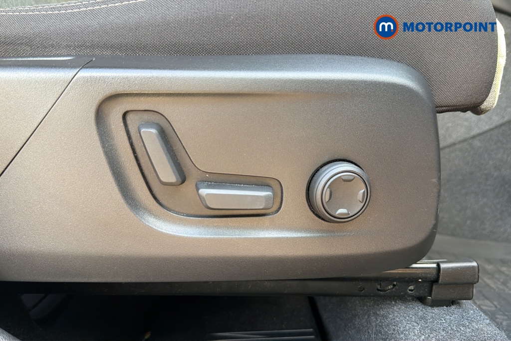 Volvo Xc40 Plus Automatic Petrol SUV - Stock Number (1678340) - 23rd supplementary image