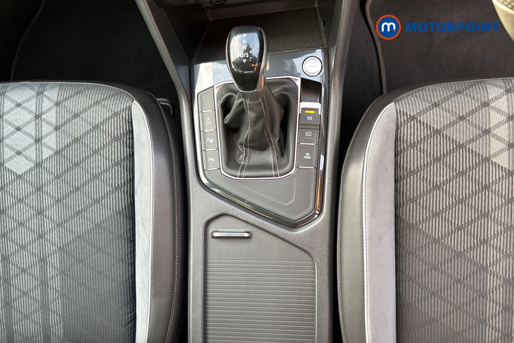 Volkswagen Tiguan R-Line Automatic Petrol SUV - Stock Number (1678348) - 15th supplementary image