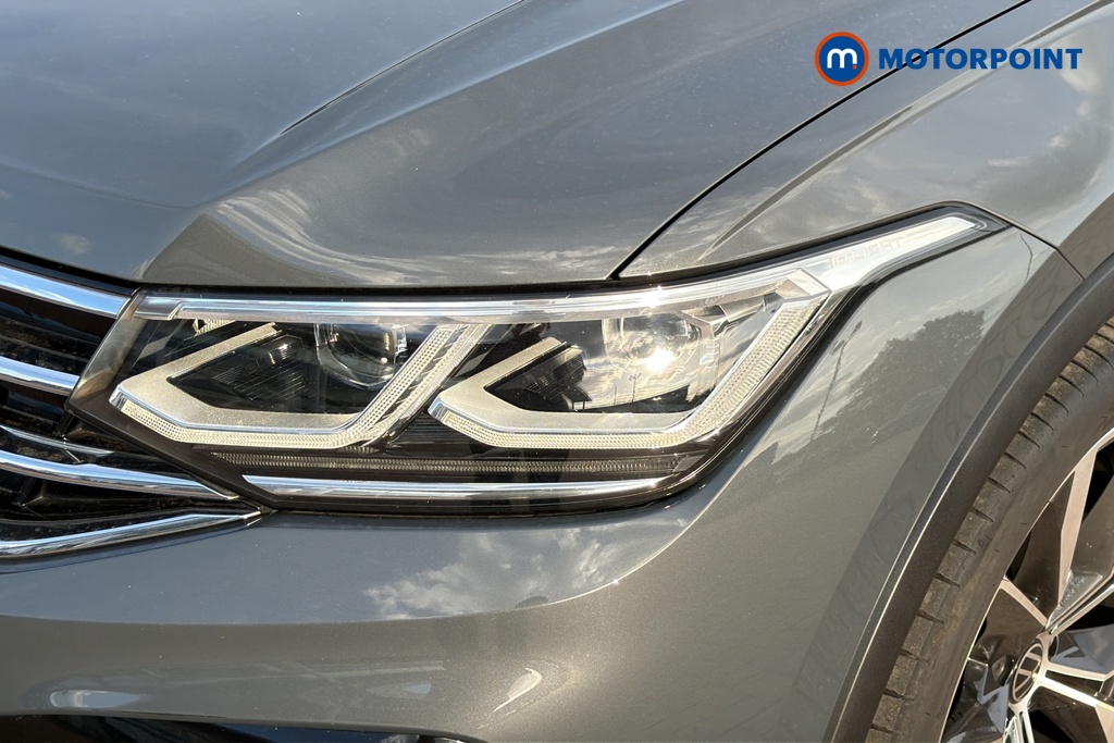 Volkswagen Tiguan R-Line Automatic Petrol SUV - Stock Number (1678348) - 42nd supplementary image