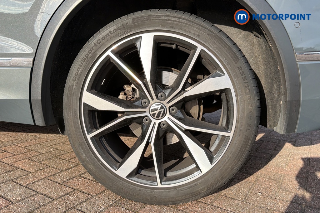 Volkswagen Tiguan R-Line Automatic Petrol SUV - Stock Number (1678348) - 45th supplementary image